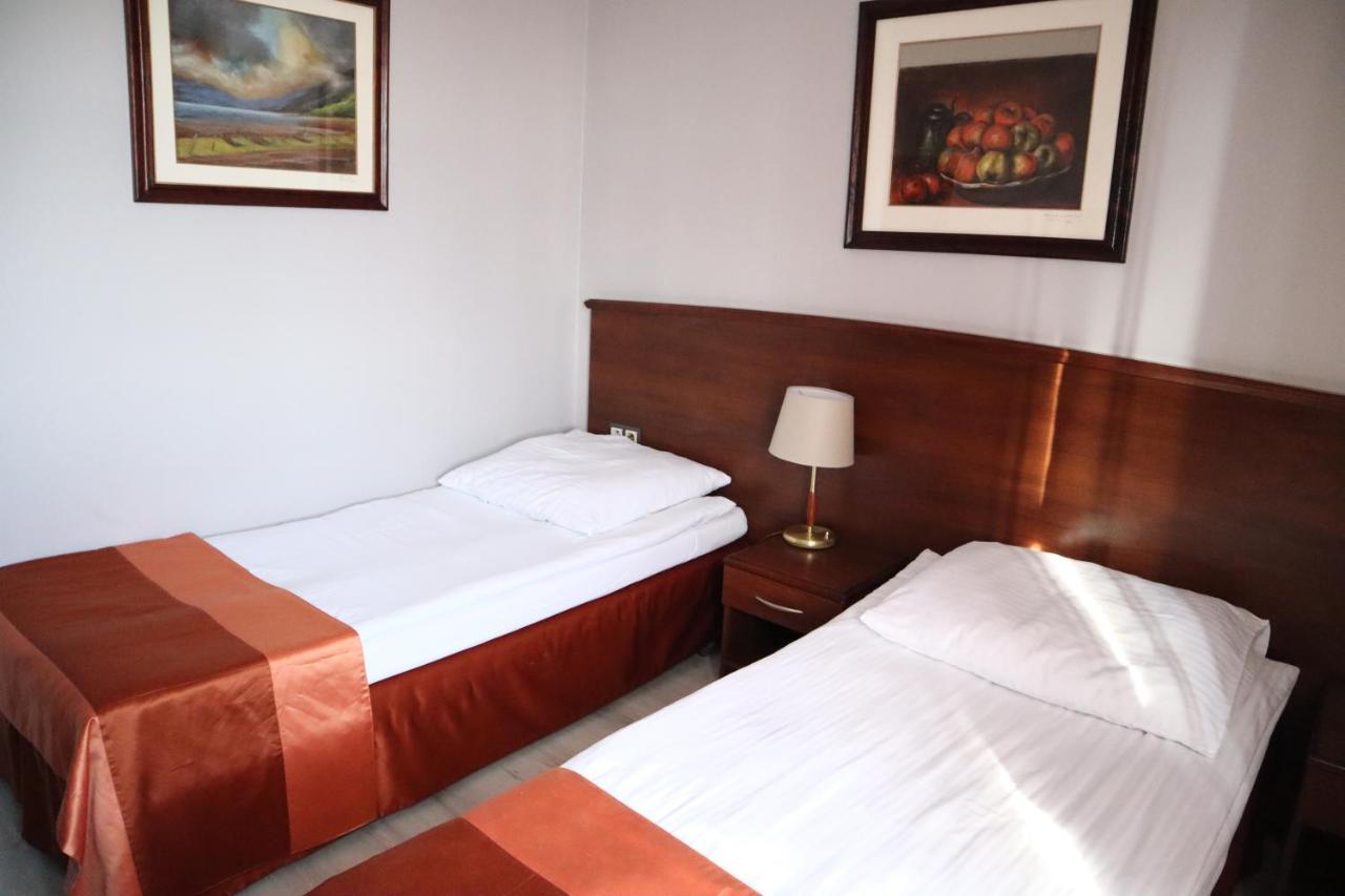 Aparthotel Ekspresja Naklo nad Notecia Luaran gambar