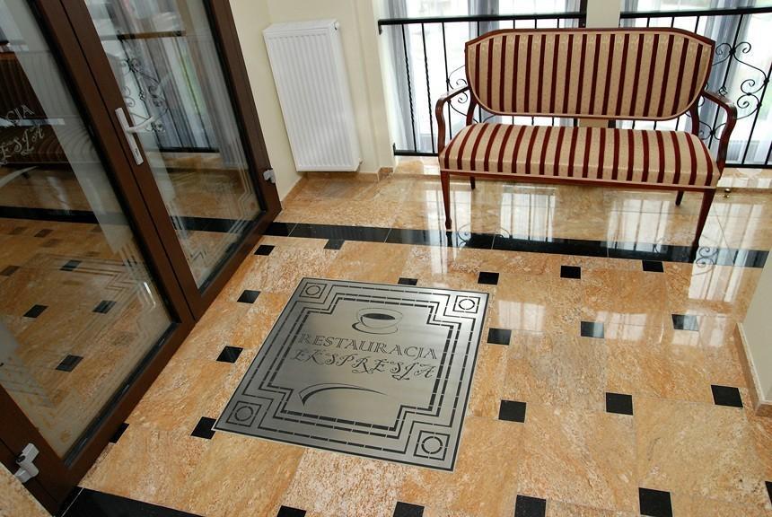 Aparthotel Ekspresja Naklo nad Notecia Luaran gambar